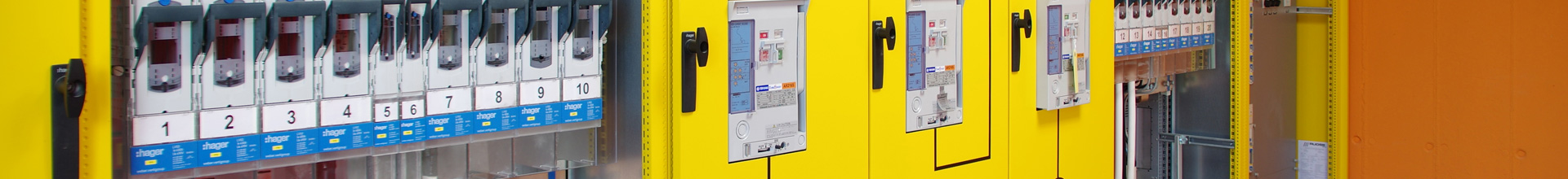 Niederspannungs-Hauptverteilung / Elektrotechnik / Steuerungsbau